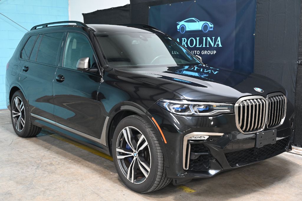 2021 BMW X7 M50i
