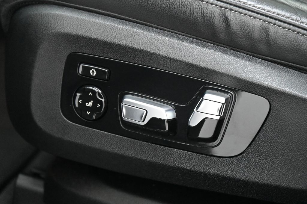 2021 BMW X7 M50i - Photo 19