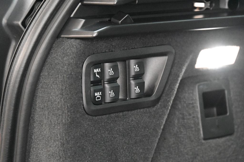2021 BMW X7 M50i - Photo 54