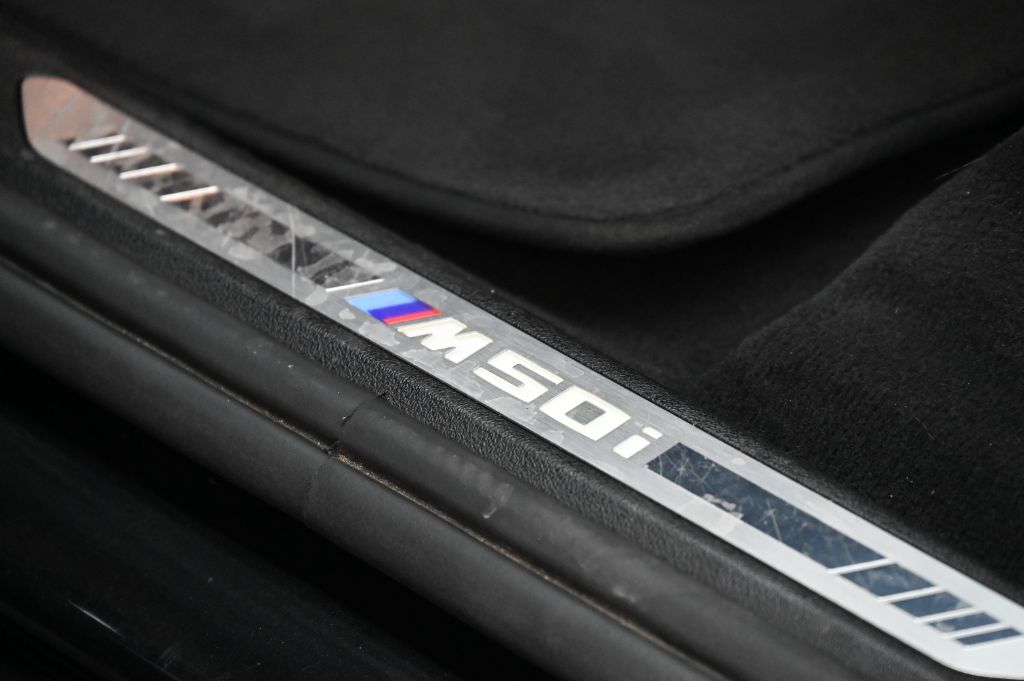2021 BMW X7 M50i - Photo 18