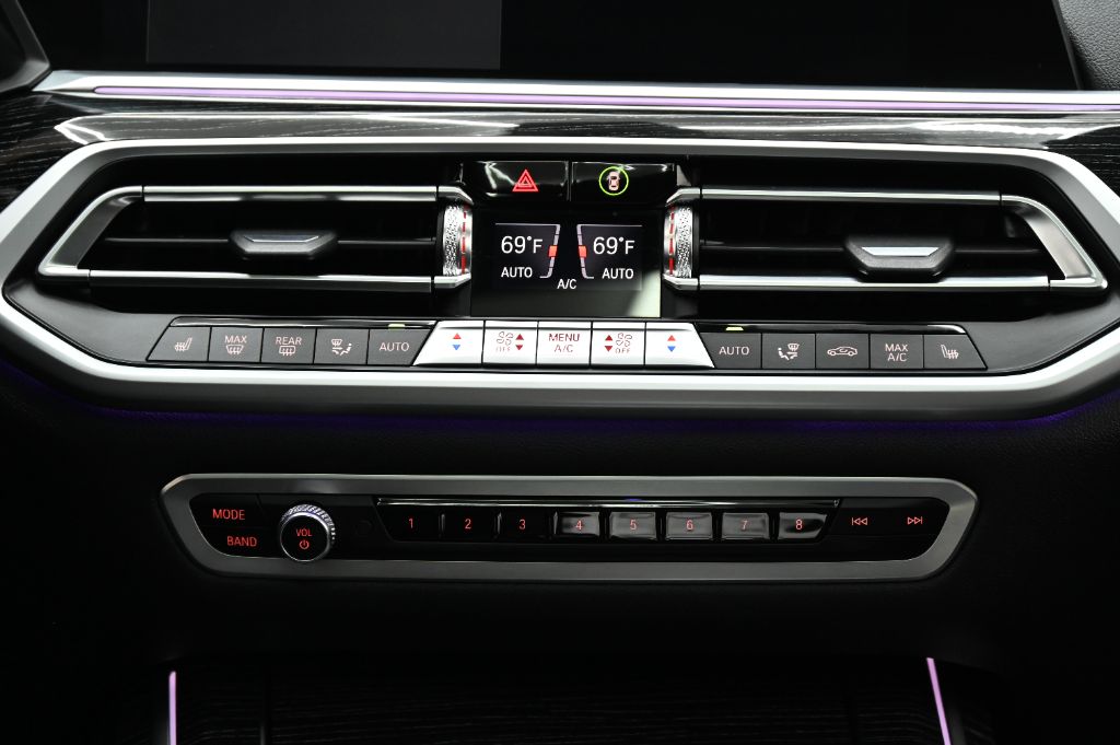 2021 BMW X7 M50i - Photo 36