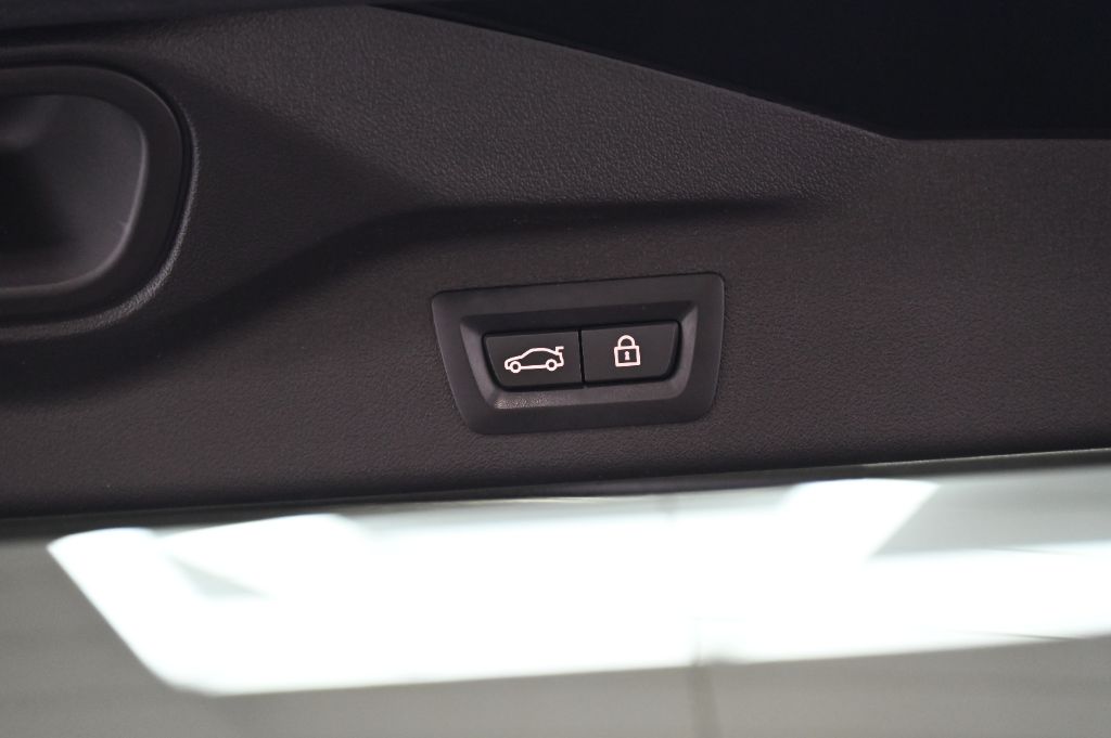 2021 BMW X7 M50i - Photo 56