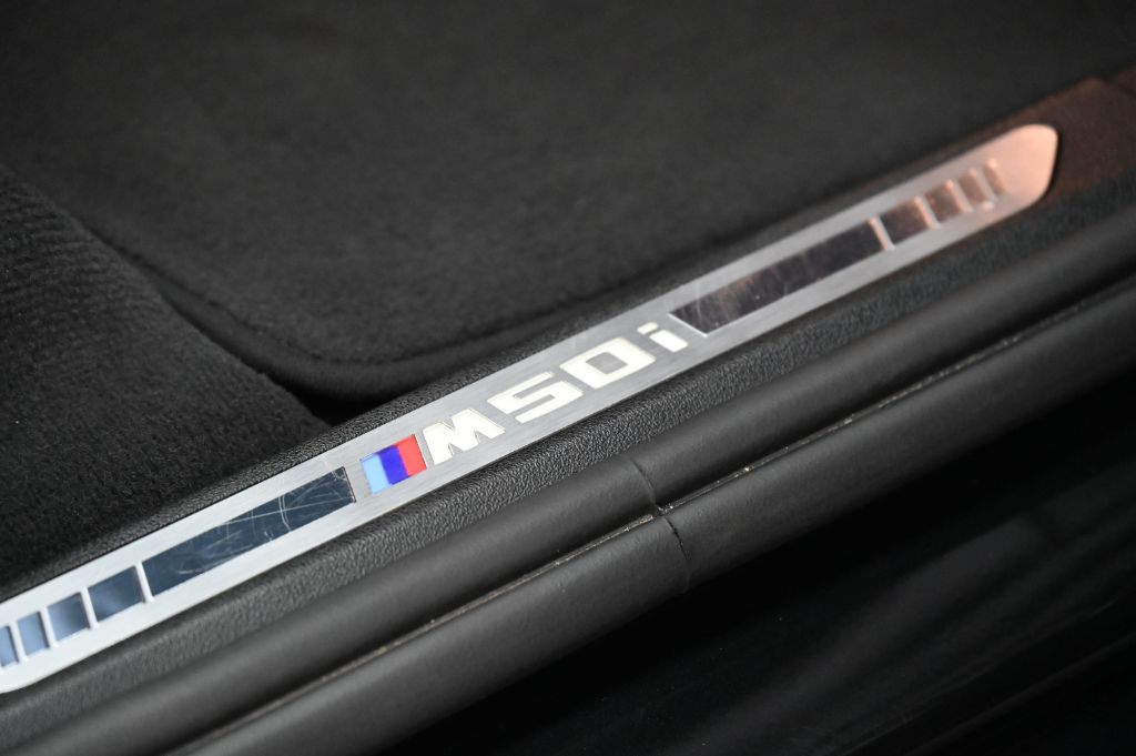 2021 BMW X7 M50i - Photo 23