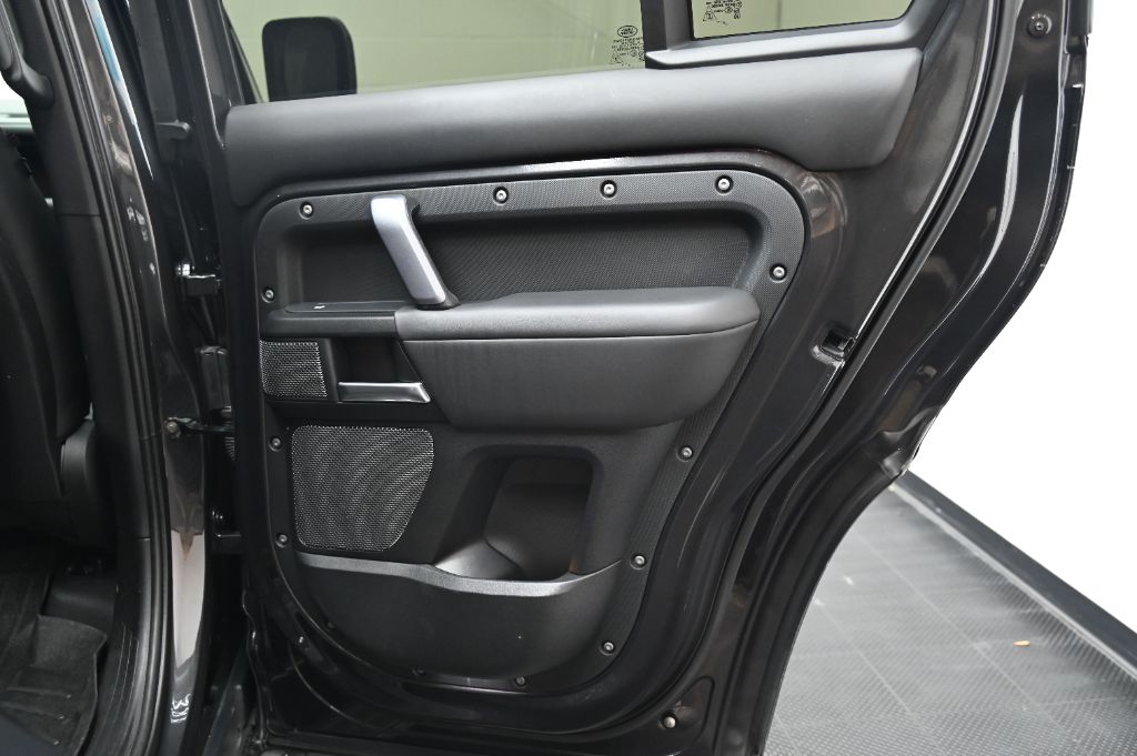 2022 Land Rover Defender Carpathian Edition - Photo 48