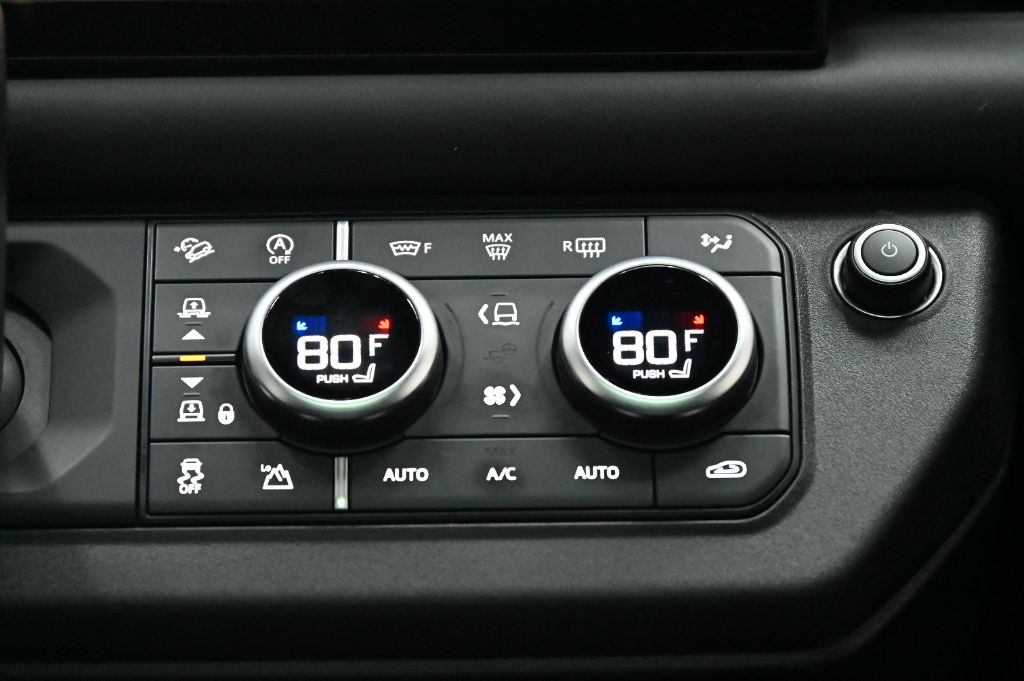 2022 Land Rover Defender Carpathian Edition - Photo 43