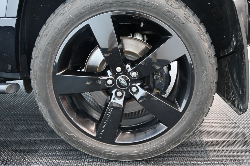 2022 Land Rover Defender Carpathian Edition - Photo 56