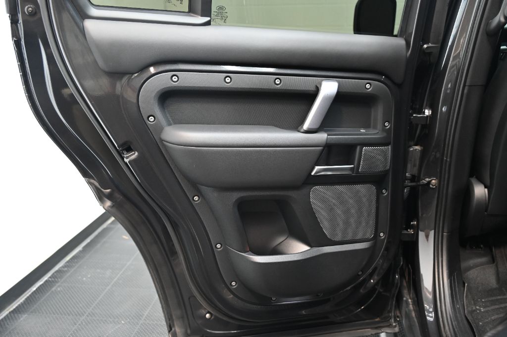 2022 Land Rover Defender Carpathian Edition - Photo 46