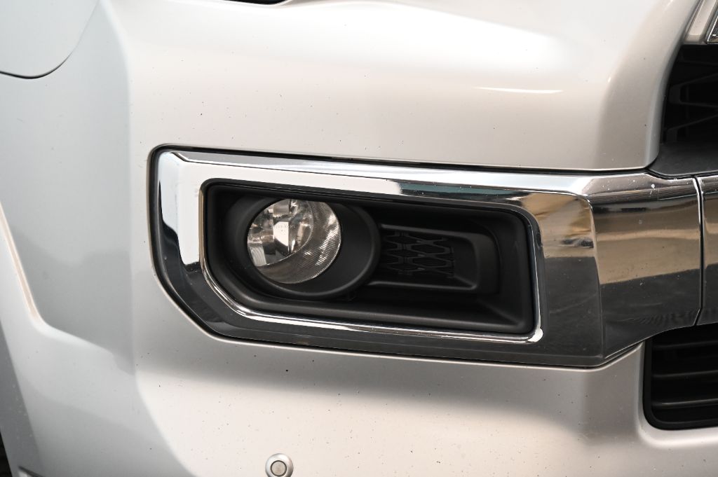 2018 Toyota 4Runner Limited - Photo 10