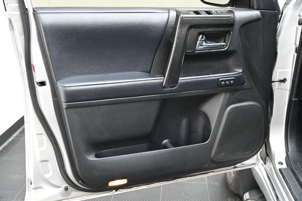 2018 Toyota 4Runner Limited - Photo 16
