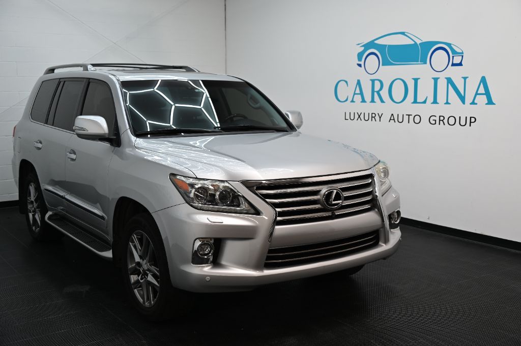 2014 Lexus LX 600 570's photo